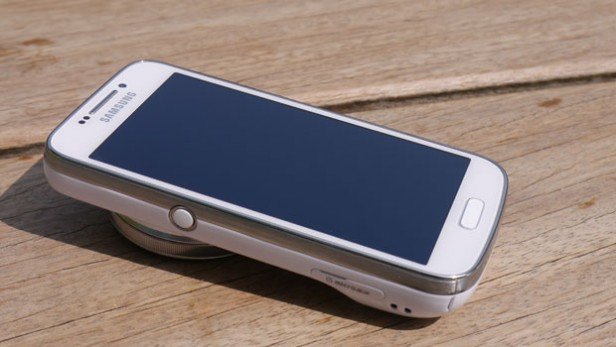 Samsung Galaxy S4 zoom