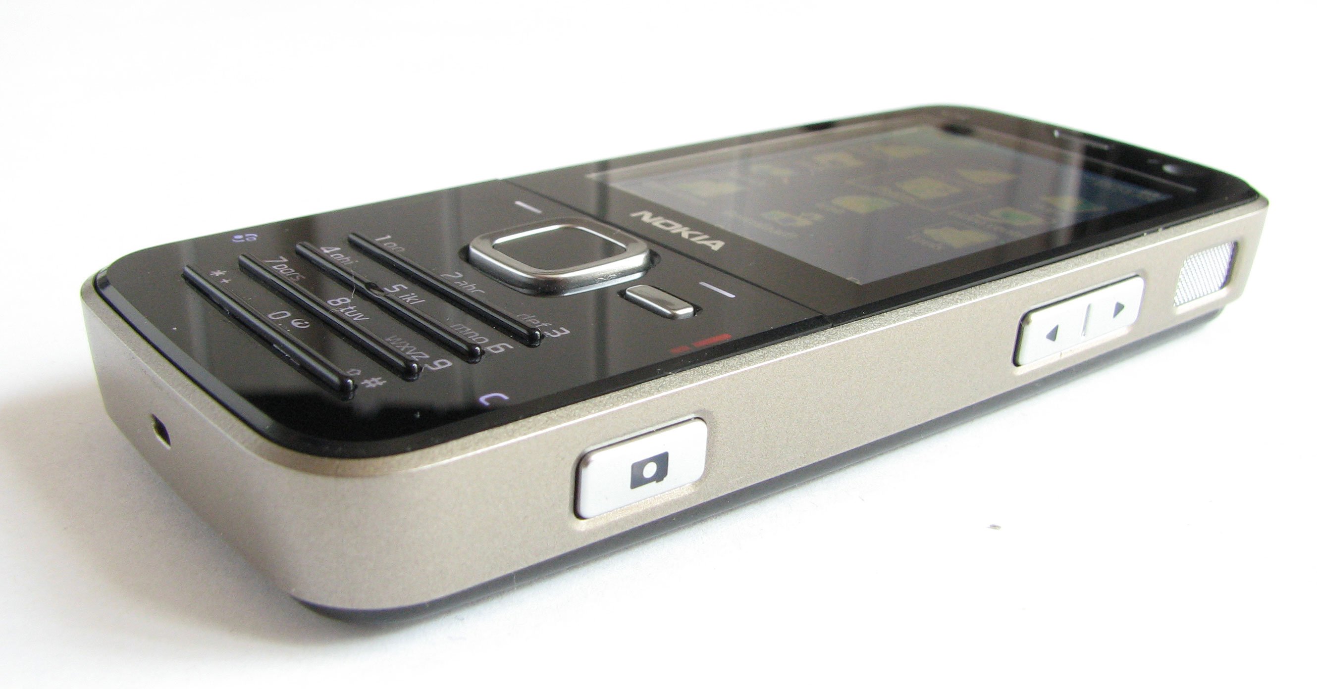 Nokia N78